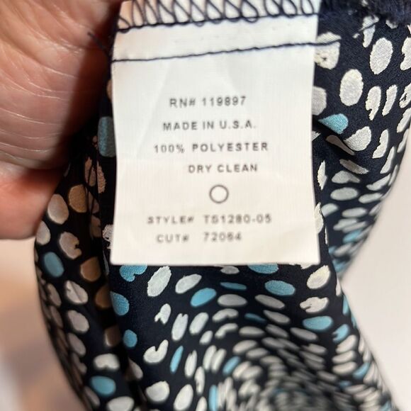 Collective Concepts Tank - Picture 11 of 12